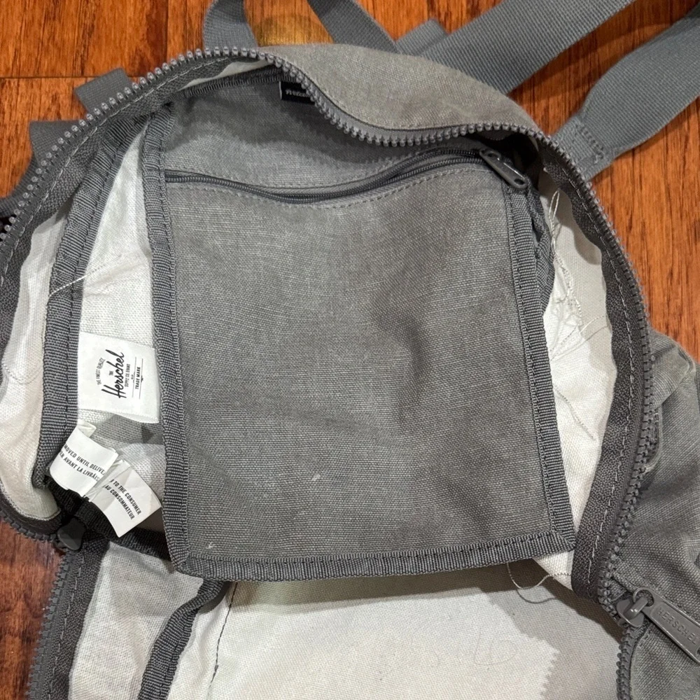 Herschel Supply Company Classic Gray Backpack